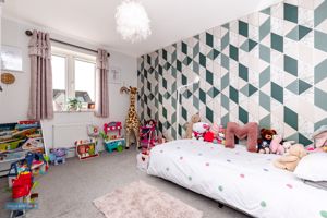 Bedroom- click for photo gallery